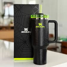 Stanley Spider Web Edition Quencher Tumbler with Handle & Straw – Black/Neon Green 40oz